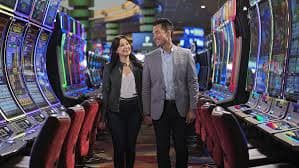 A moment of placing bets at a roulette table in mjl999 live casino